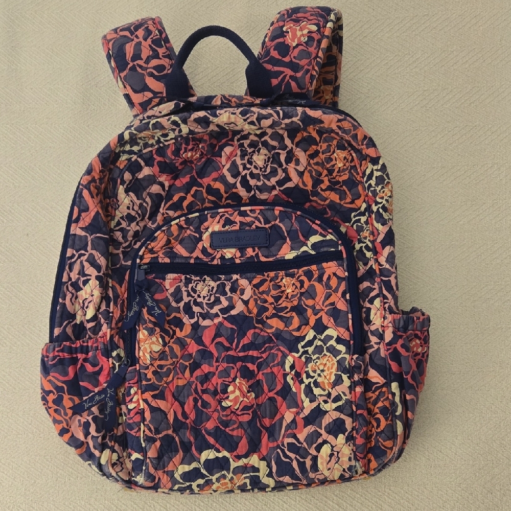 Vera Bradley Full Size Floral Backpack *PRICED TO SELL*